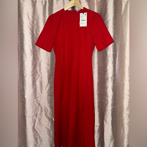 Zara 

Double slit dress - Red - size small - Picture 2 of 6